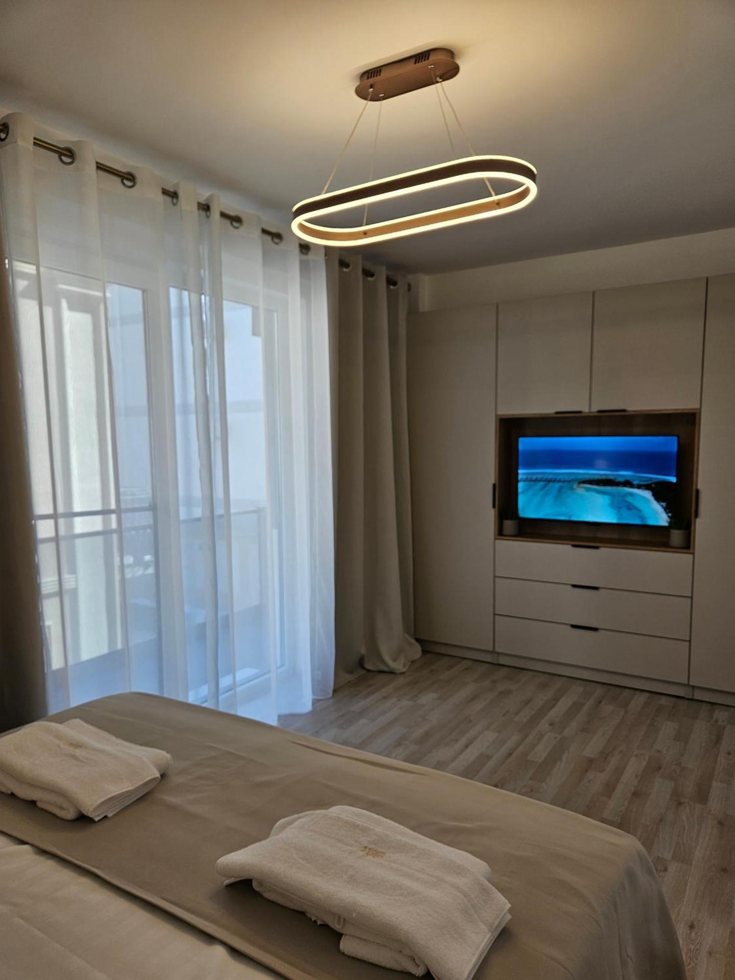 Bali Del Mar Apartments นาโวดาริ ภายนอก รูปภาพ