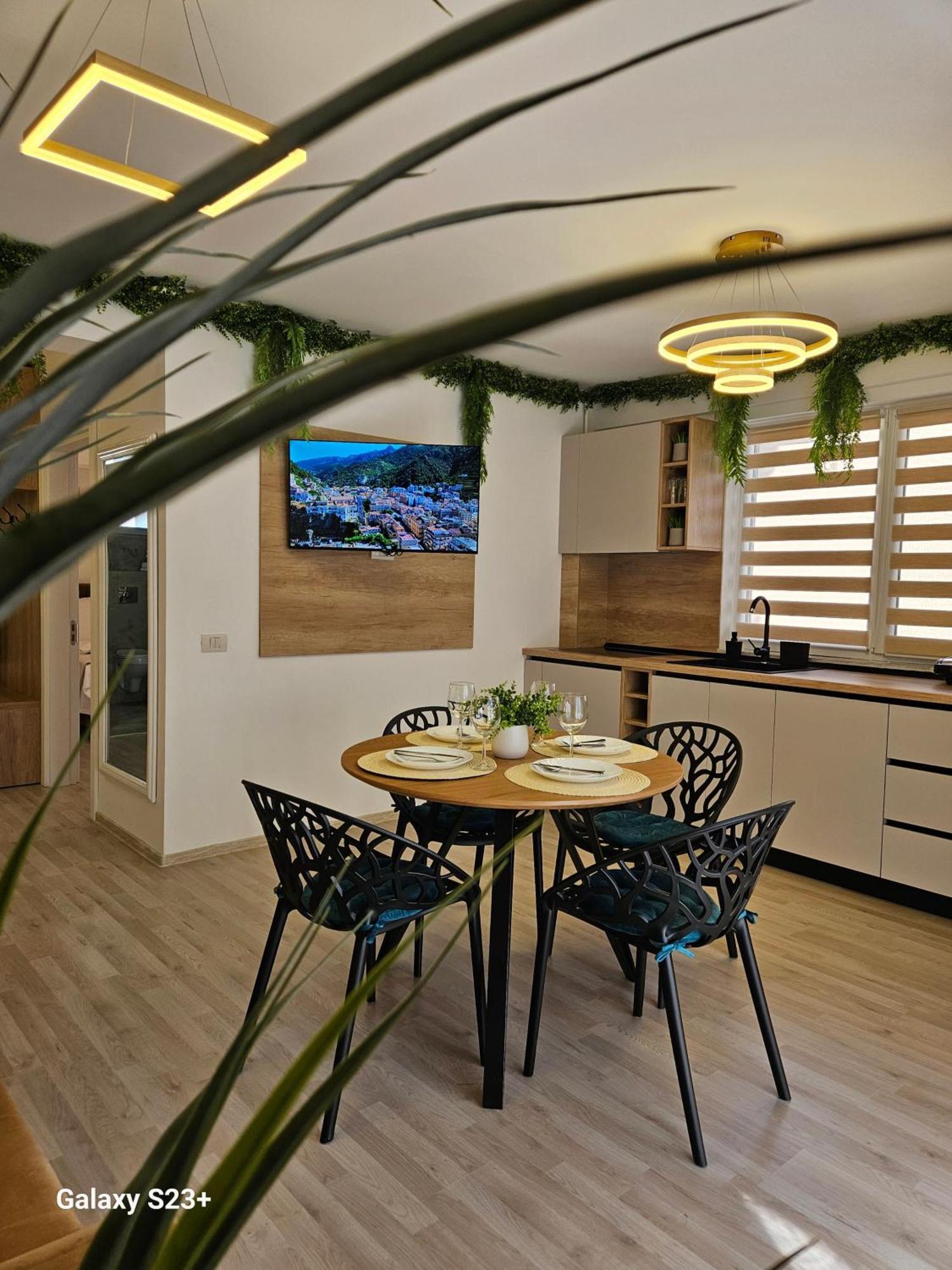 Bali Del Mar Apartments นาโวดาริ ภายนอก รูปภาพ